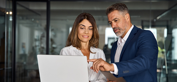 two people discussing IT infrastructure support